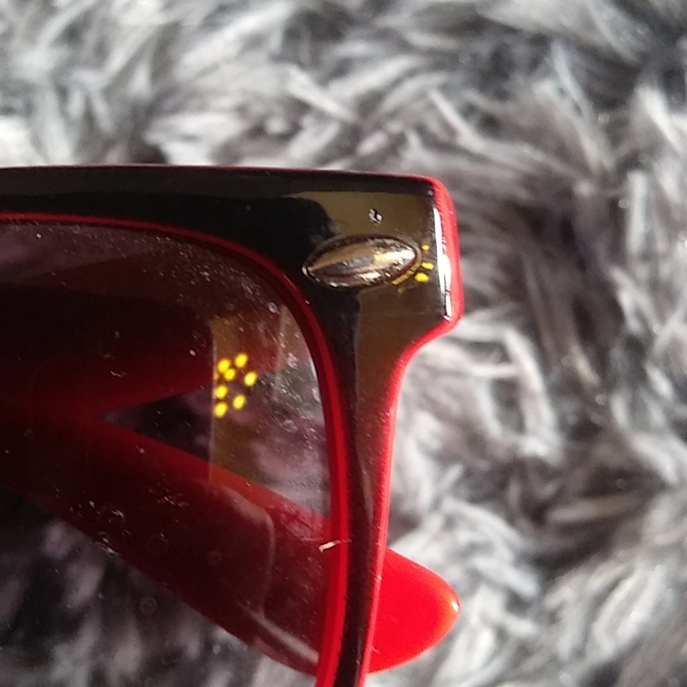 Sunglasses🕶 - Picture 4 of 5